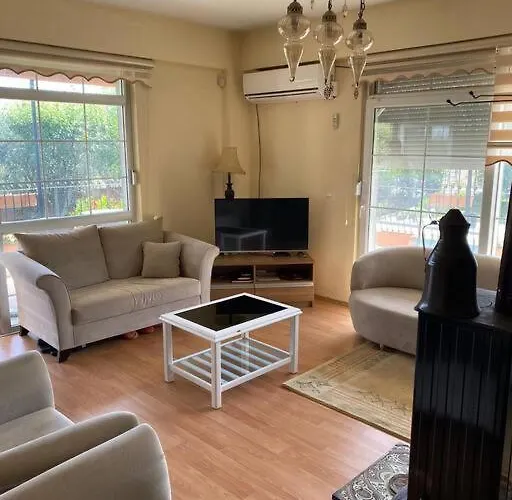 Ormanin Icinde Genis Havuzlu Triplex * Манавгат