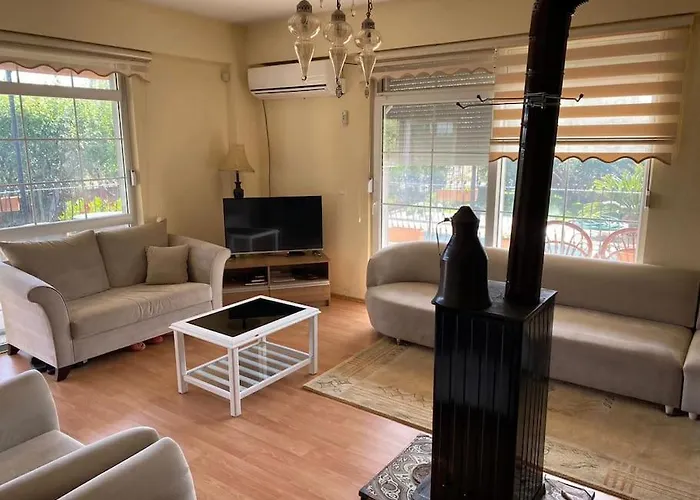 Дом отдыха Ormanin Icinde Genis Havuzlu Triplex *