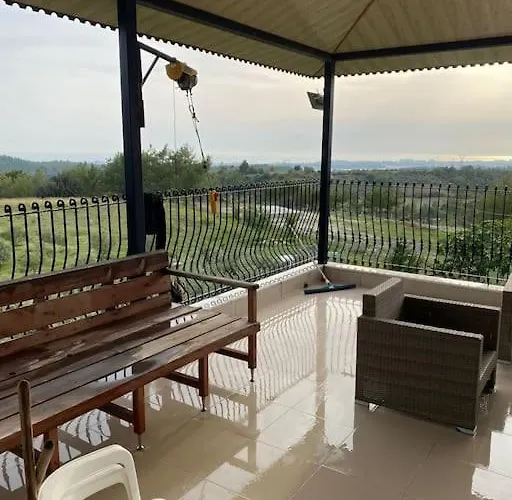 Ormanin Icinde Genis Havuzlu Triplex Дом отдыха *