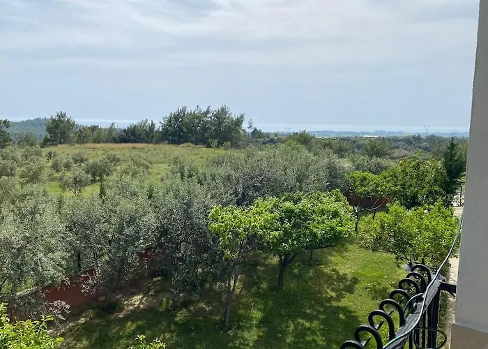 Ormanin Icinde Genis Havuzlu Triplex Манавгат