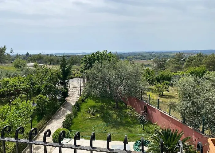 Дом отдыха Ormanin Icinde Genis Havuzlu Triplex