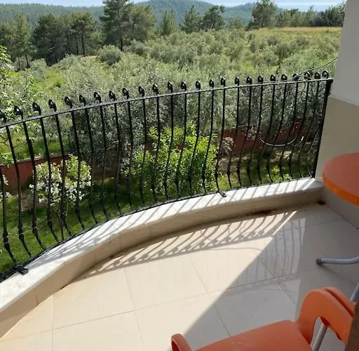 Ormanin Icinde Genis Havuzlu Triplex Манавгат