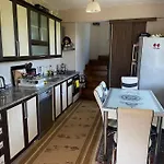 Ormanin Icinde Genis Havuzlu Triplex 度假居